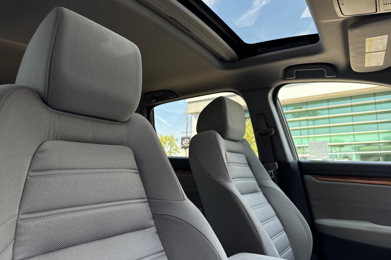 Used 2019 Honda CR-V EX image 17