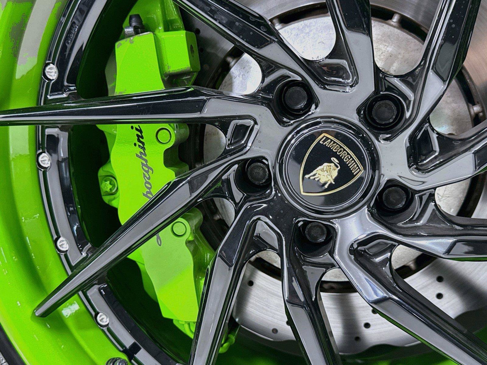 Used 2017 Lamborghini Huracan LP 580-2 RWD image 34