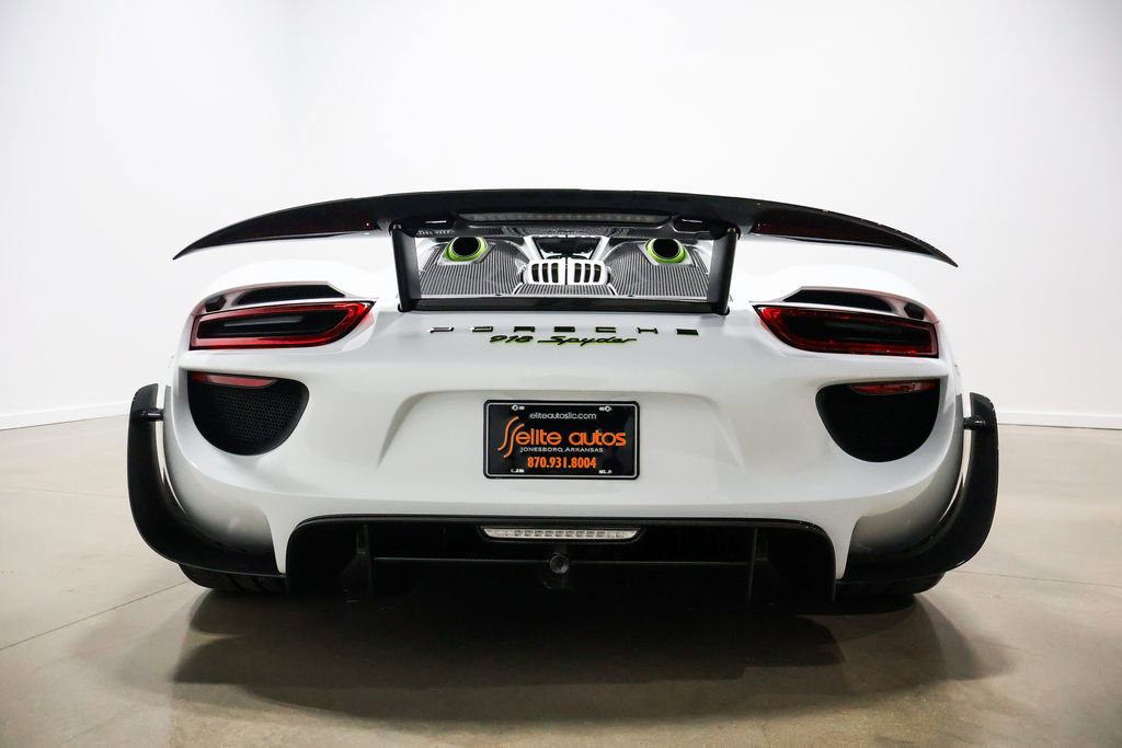 Used 2015 Porsche 918 Spyder image 85
