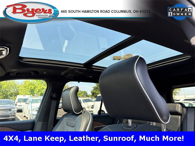 Used 2023 Jeep Grand Cherokee Summit w/ Luxury Tech Group V image 5