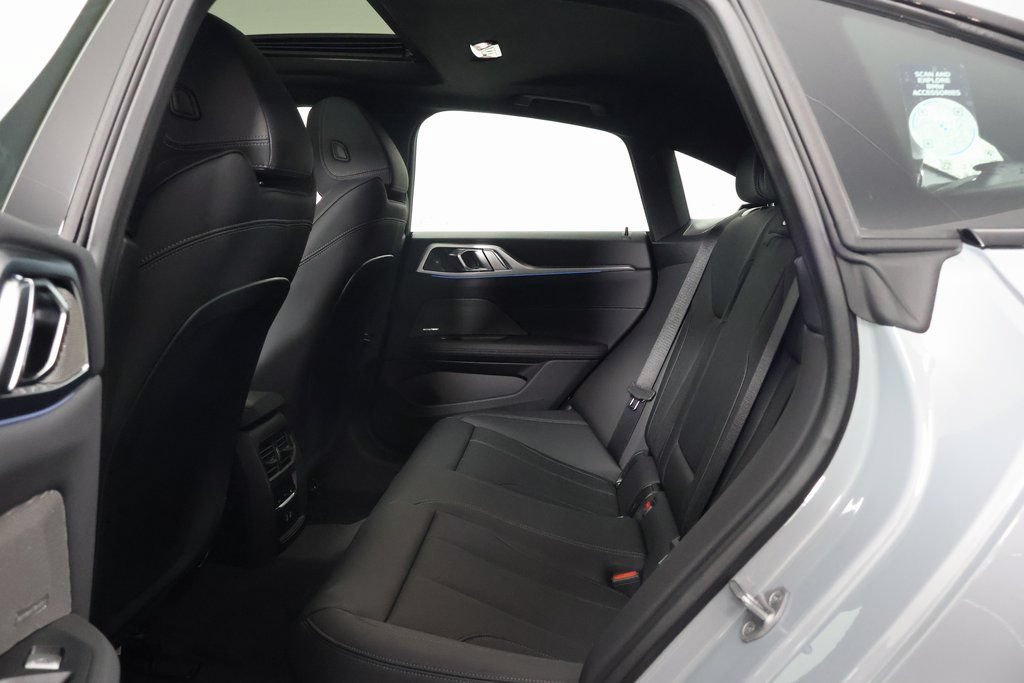 New 2026 BMW i4 eDrive40 w/ M Sport Package RWD image 6