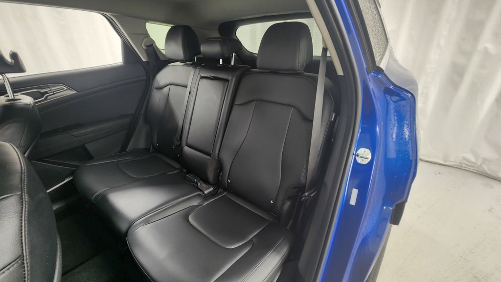 Used 2025 Kia Sportage EX AWD/4WD image 12