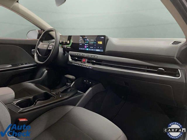 Used 2025 Kia K4 LX image 72