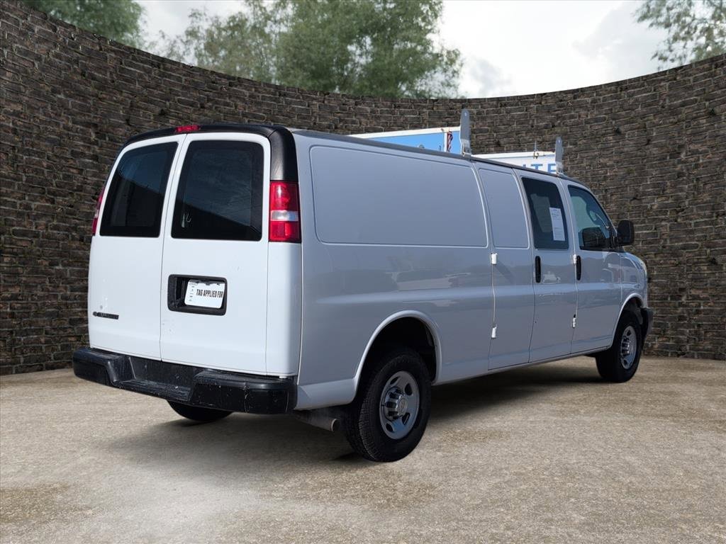 Used 2021 Chevrolet Express 2500 Extended w/ Driver Convenience Package image 7