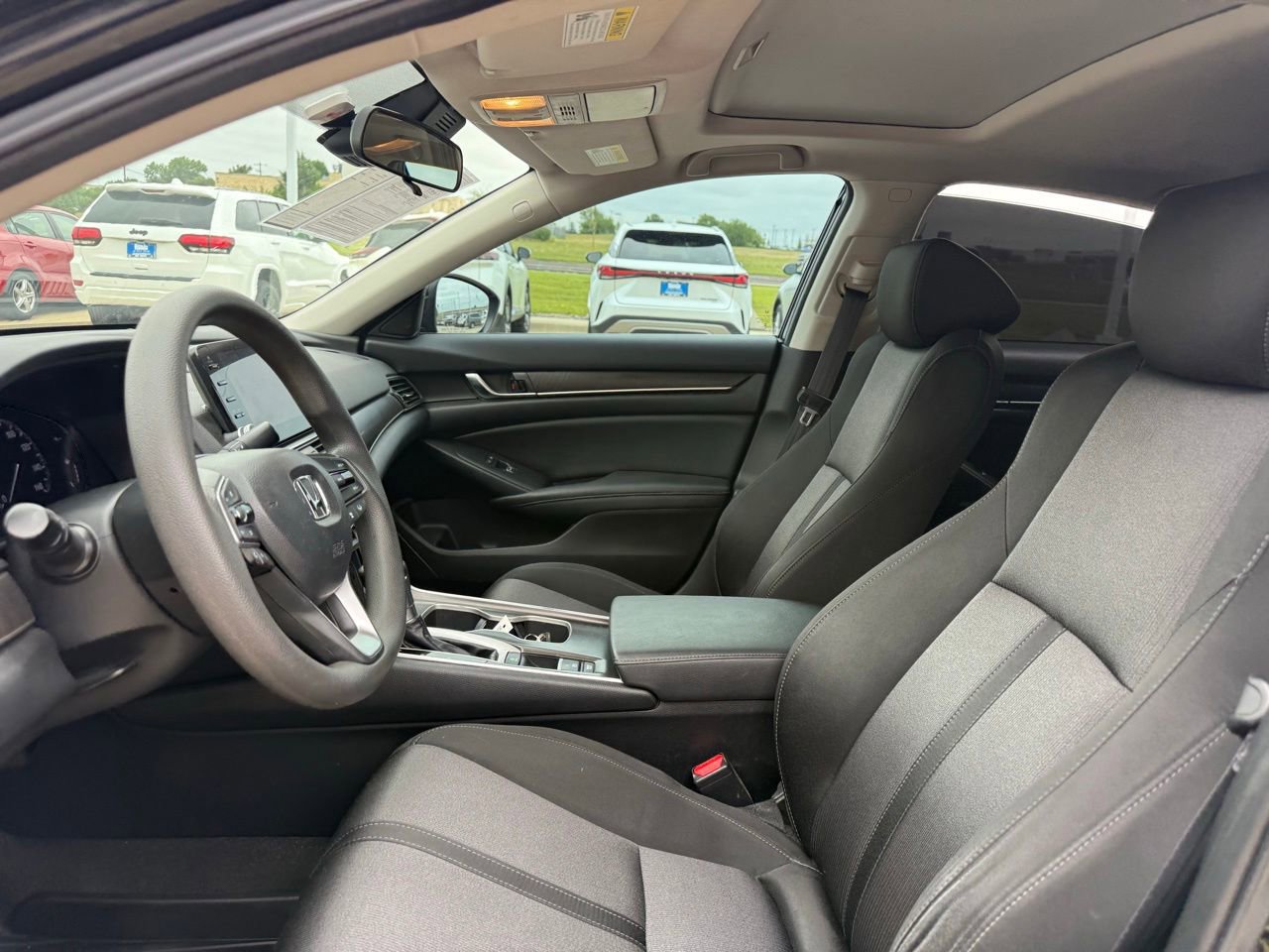 Used 2020 Honda Accord EX image 9