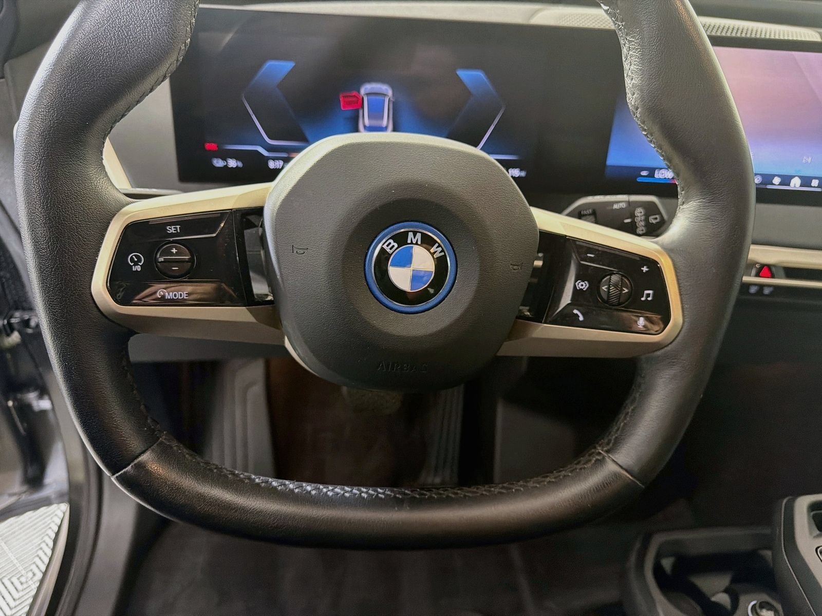 Certified 2024 BMW iX xDrive50 w/ Premium Package AWD/4WD image 13