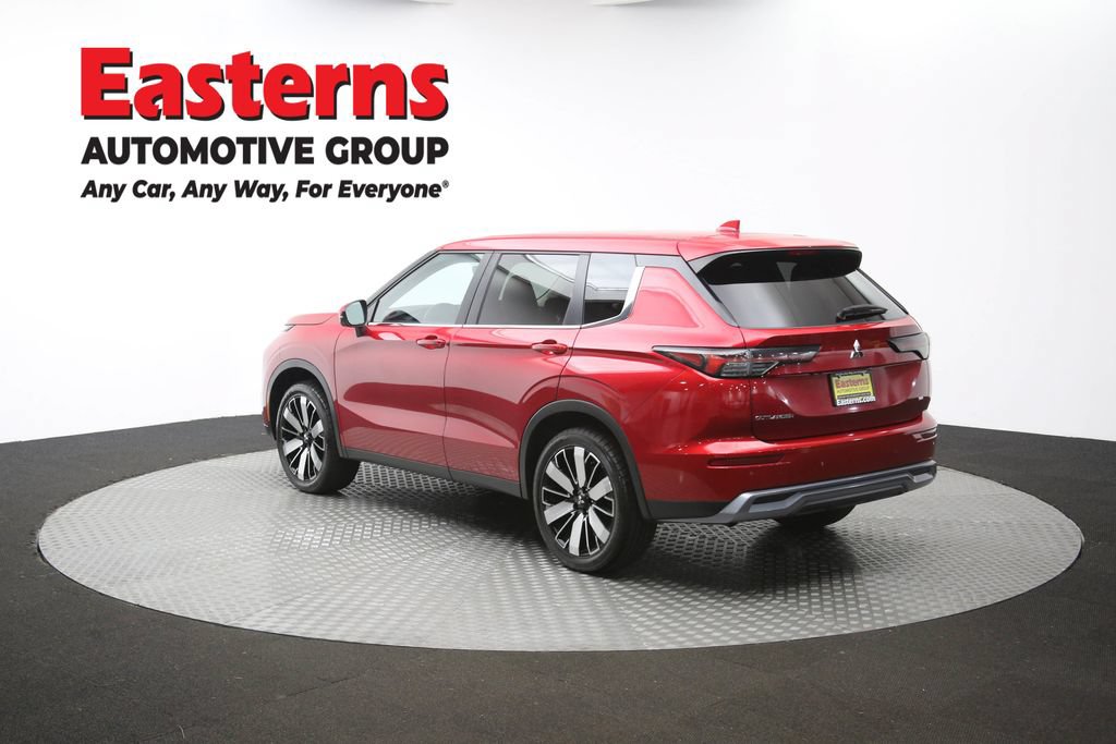 Used 2025 Mitsubishi Outlander SE AWD/4WD image 65
