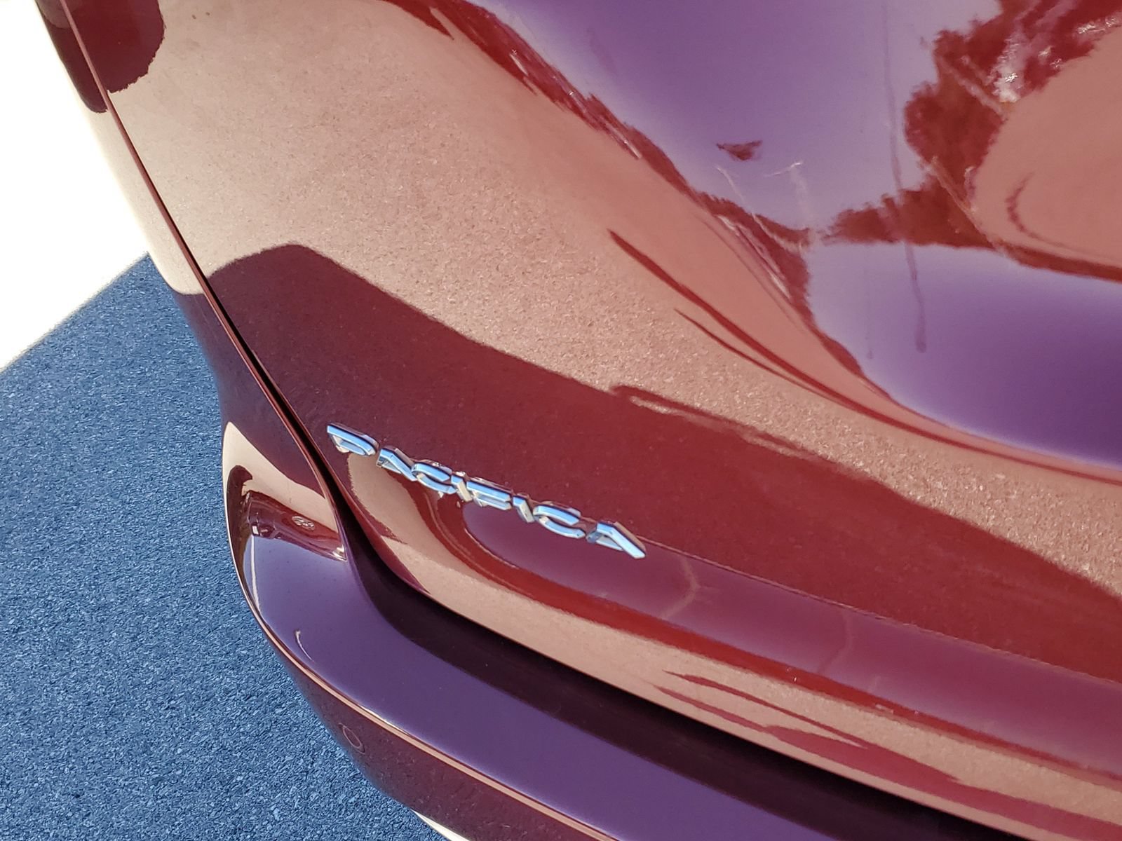 Used 2019 Chrysler Pacifica Limited FWD image 7