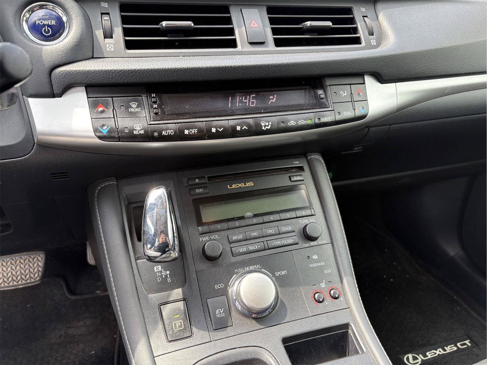 Used 2012 Lexus CT 200h Premium FWD image 12