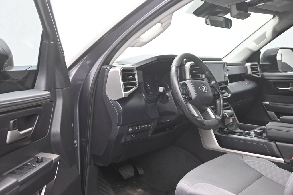 Used 2024 Toyota Tundra SR5 w/ SR5 Convenience Package AWD/4WD image 11