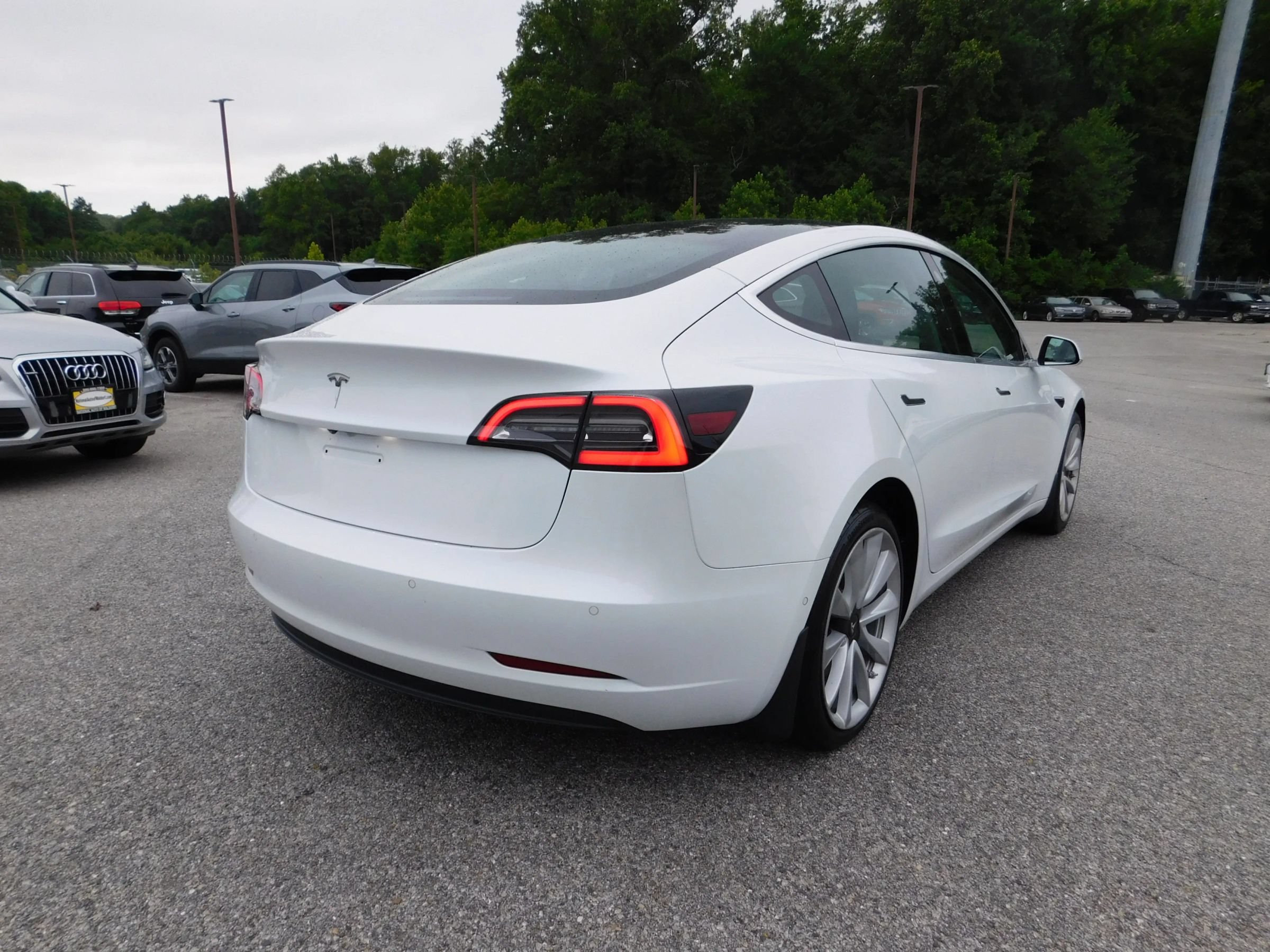 Used 2019 Tesla Model 3 Standard Range Plus RWD image 5