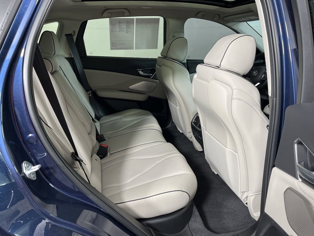 Certified 2025 Acura RDX SH-AWD w/ Advance Package image 8