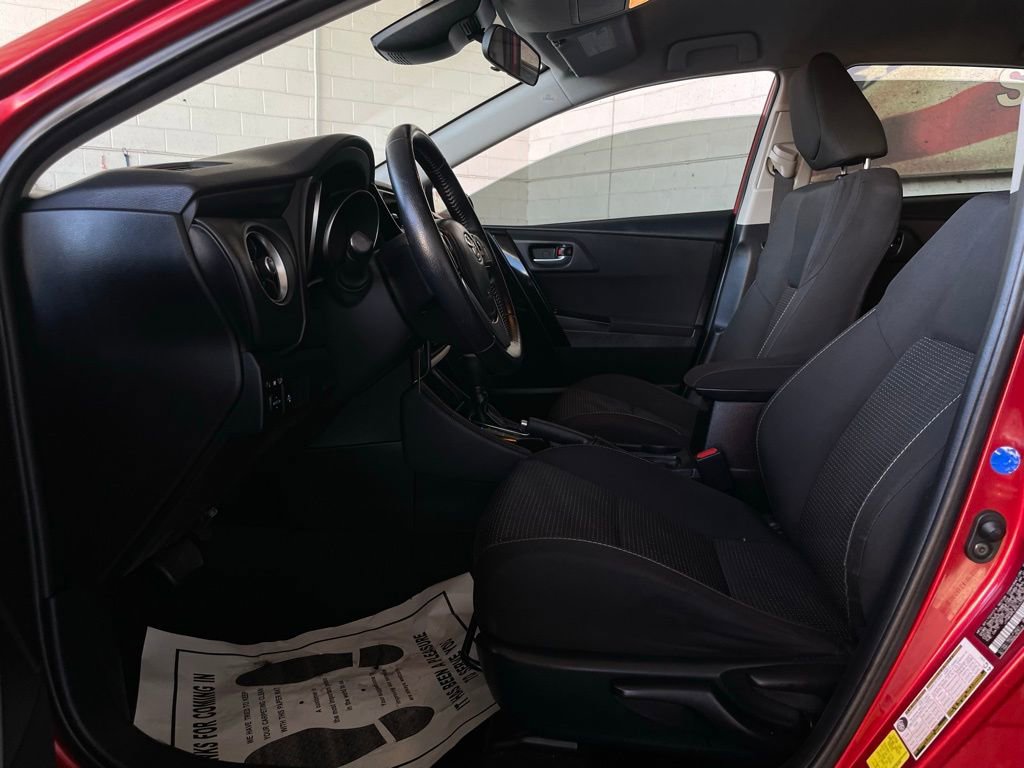 Used 2018 Toyota Corolla iM w/ All-Weather Mat Package image 10