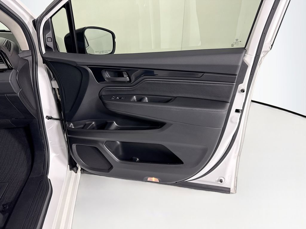 Certified 2025 Honda Odyssey Touring image 23