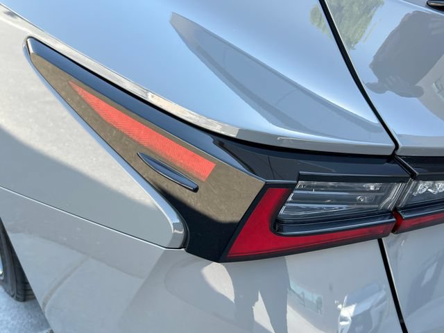 Used 2025 Lexus IS 350 F Sport w/ Navigation Package RWD image 19