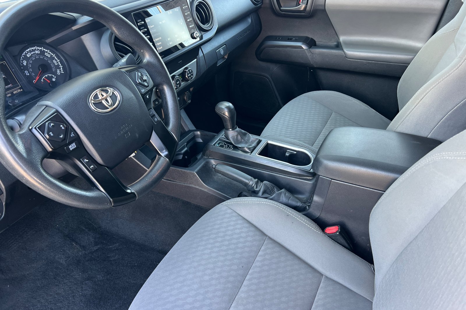 Used 2022 Toyota Tacoma SR RWD image 9
