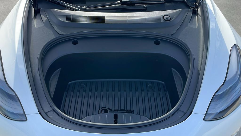 Used 2022 Tesla Model 3 Standard Range image 29