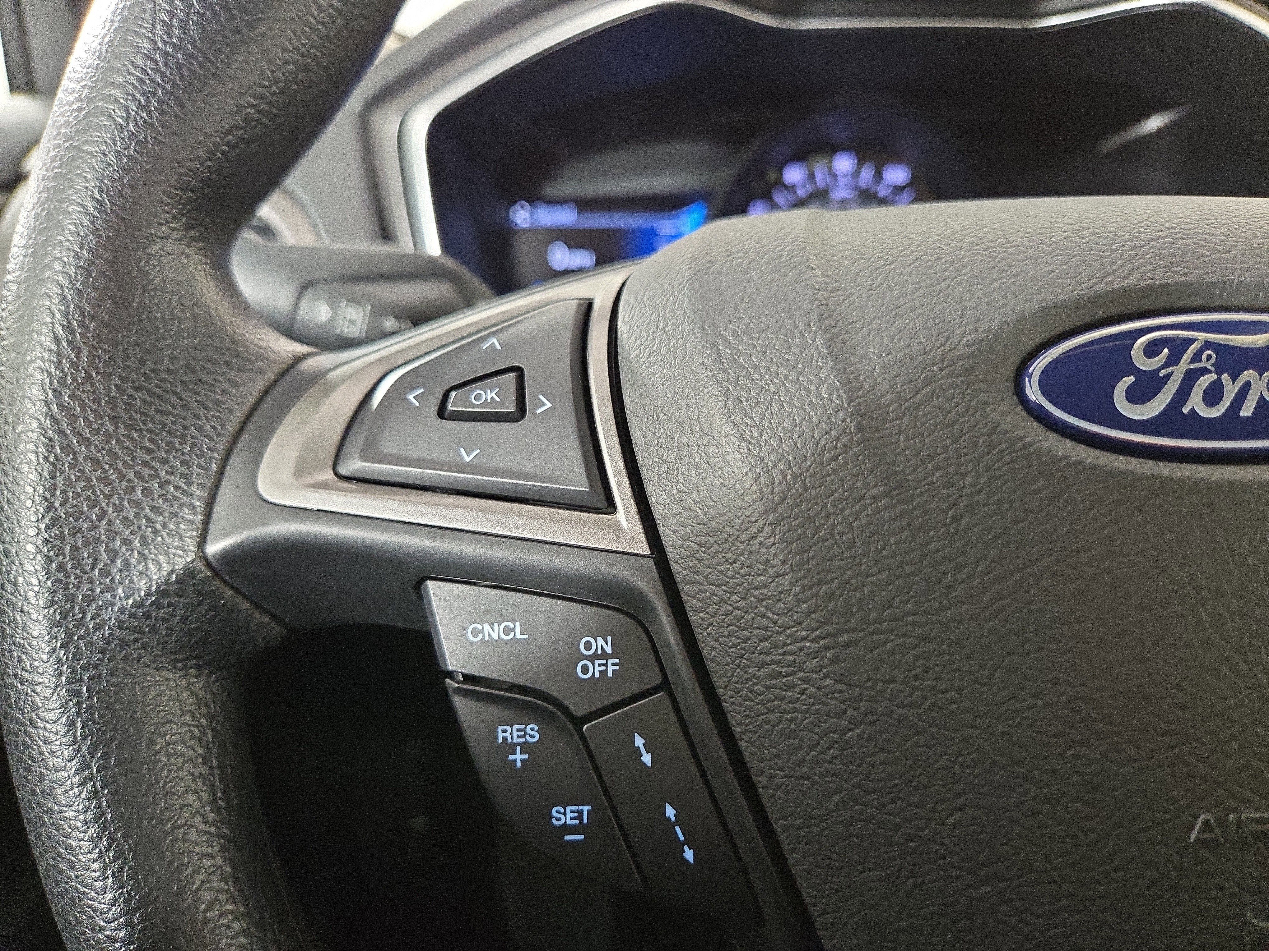 Used 2020 Ford Fusion SE image 14