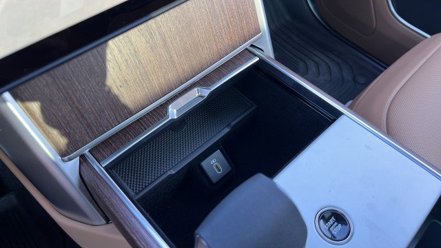 New 2026 Land Rover Range Rover SE image 30