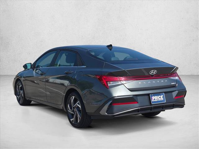Used 2025 Hyundai Elantra Limited FWD image 8