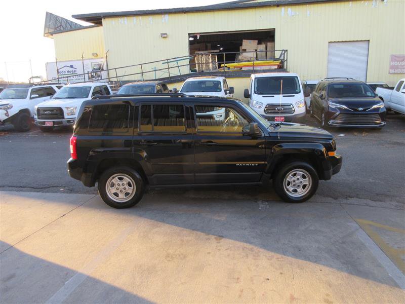 Used 2015 Jeep Patriot Sport w/ Power Value Group image 6