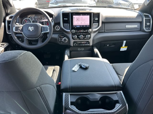 New 2027 RAM 1500 4x4 Crew Cab image 16