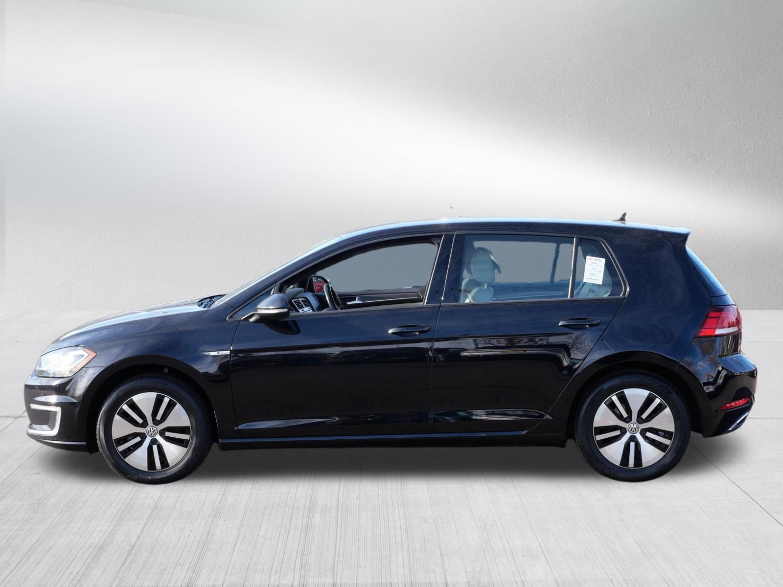 Used 2017 Volkswagen e-Golf SEL Premium FWD image 4