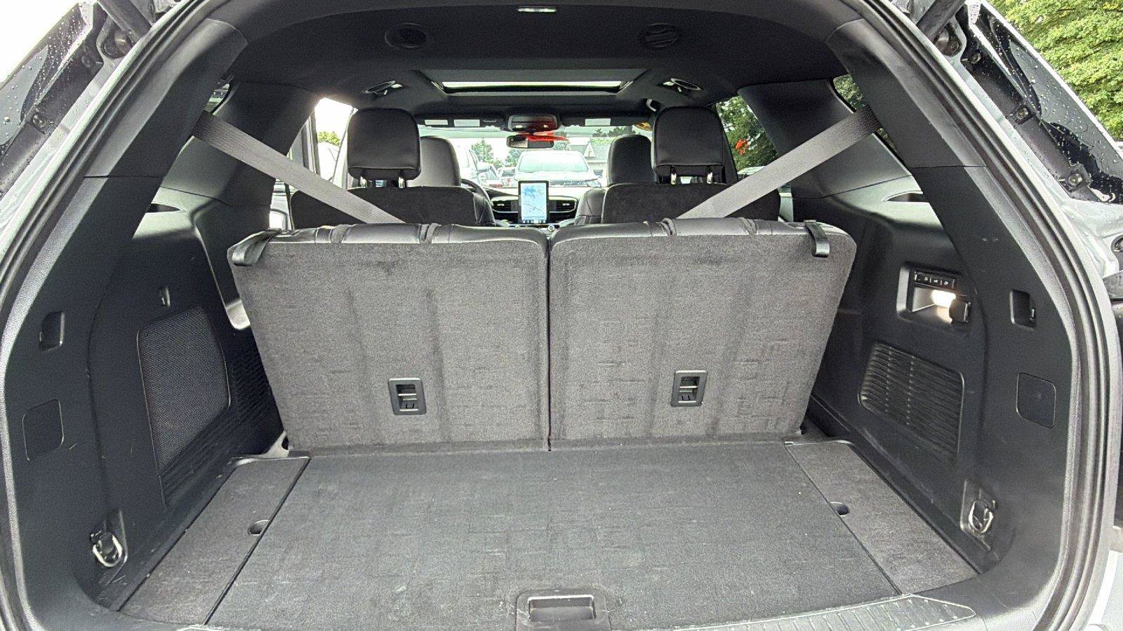 Used 2023 Ford Explorer ST w/ Equipment Group 401A AWD/4WD image 14