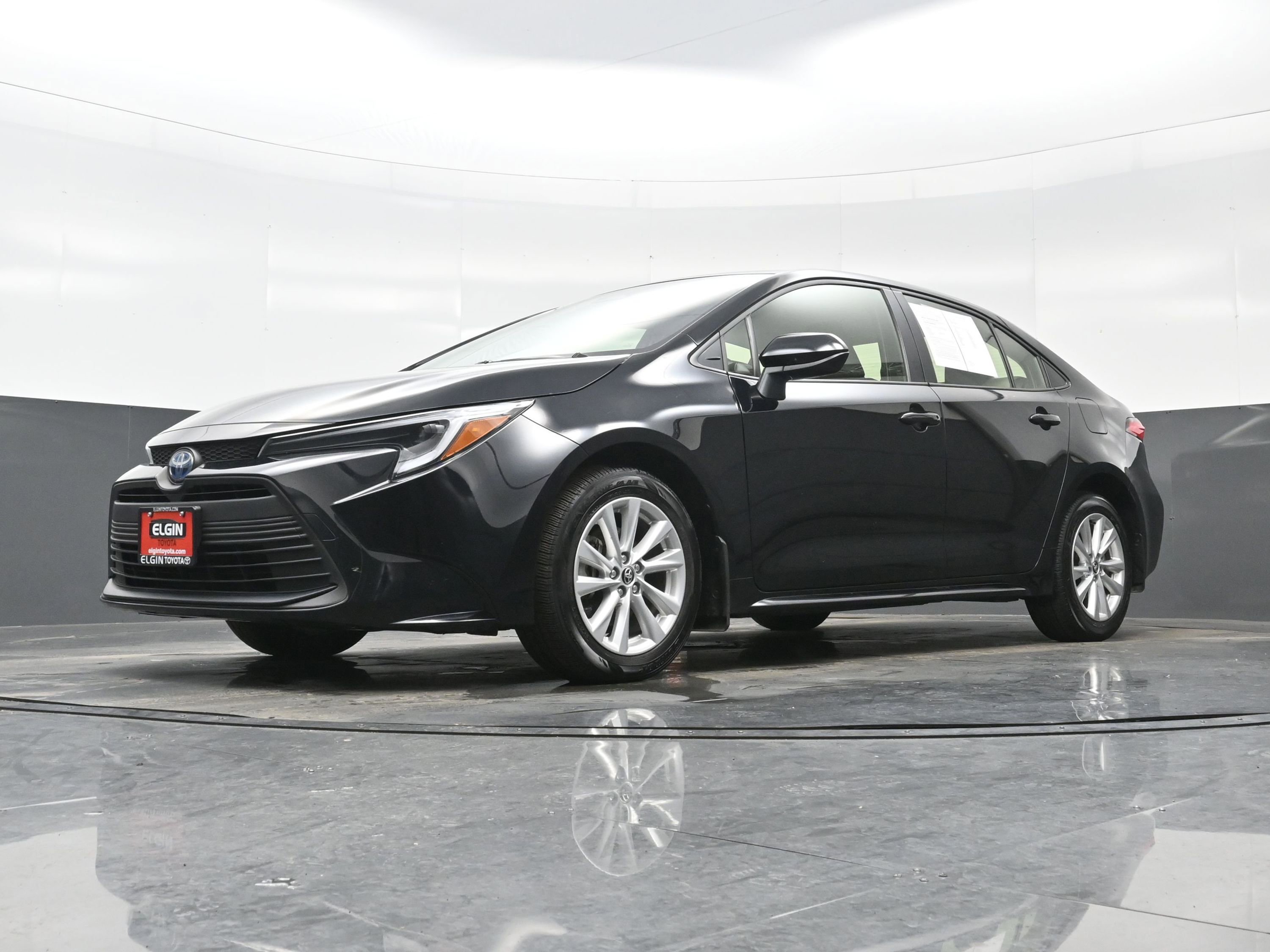 Used 2024 Toyota Corolla LE image 26