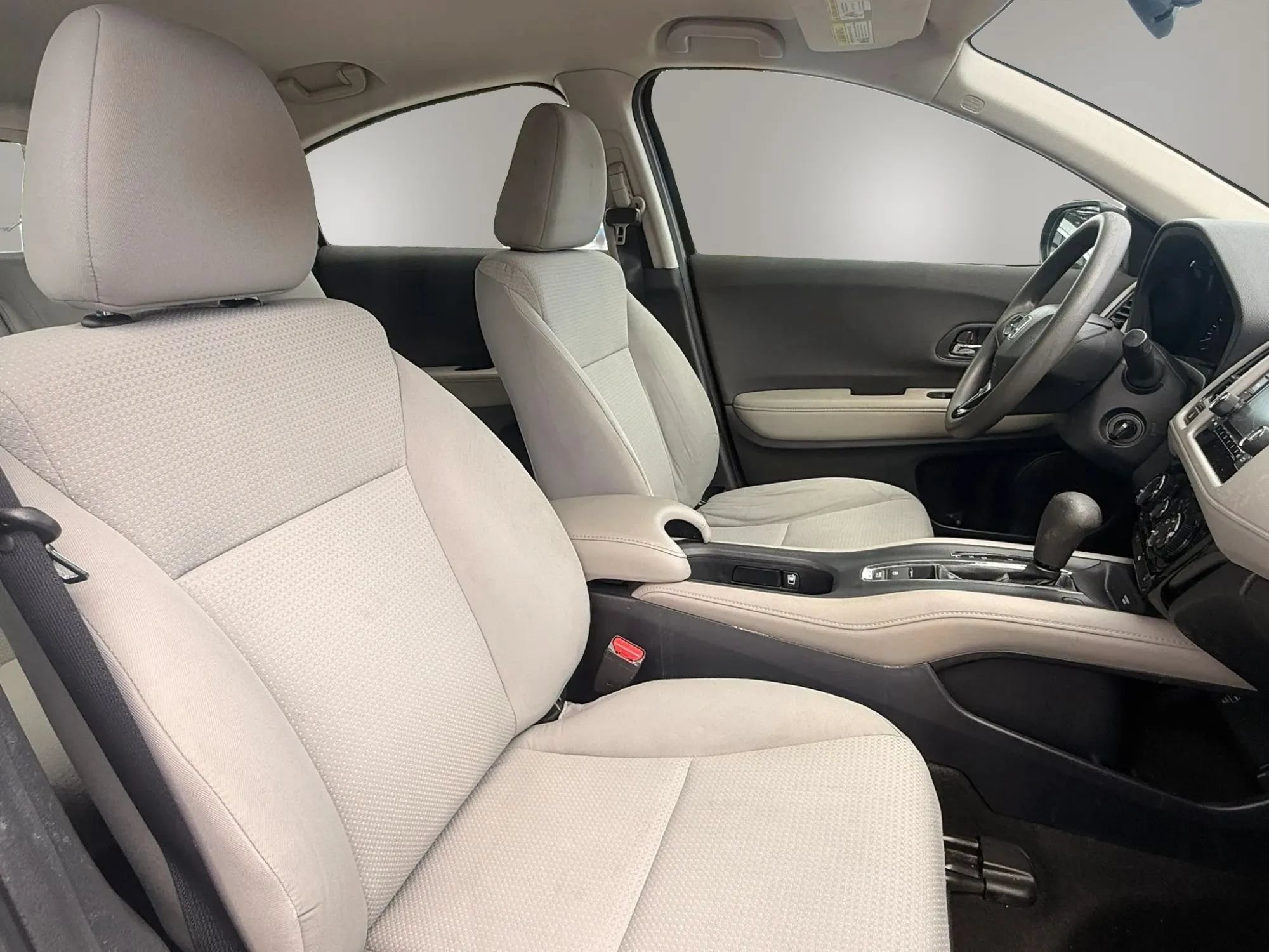 Used 2019 Honda HR-V LX image 15