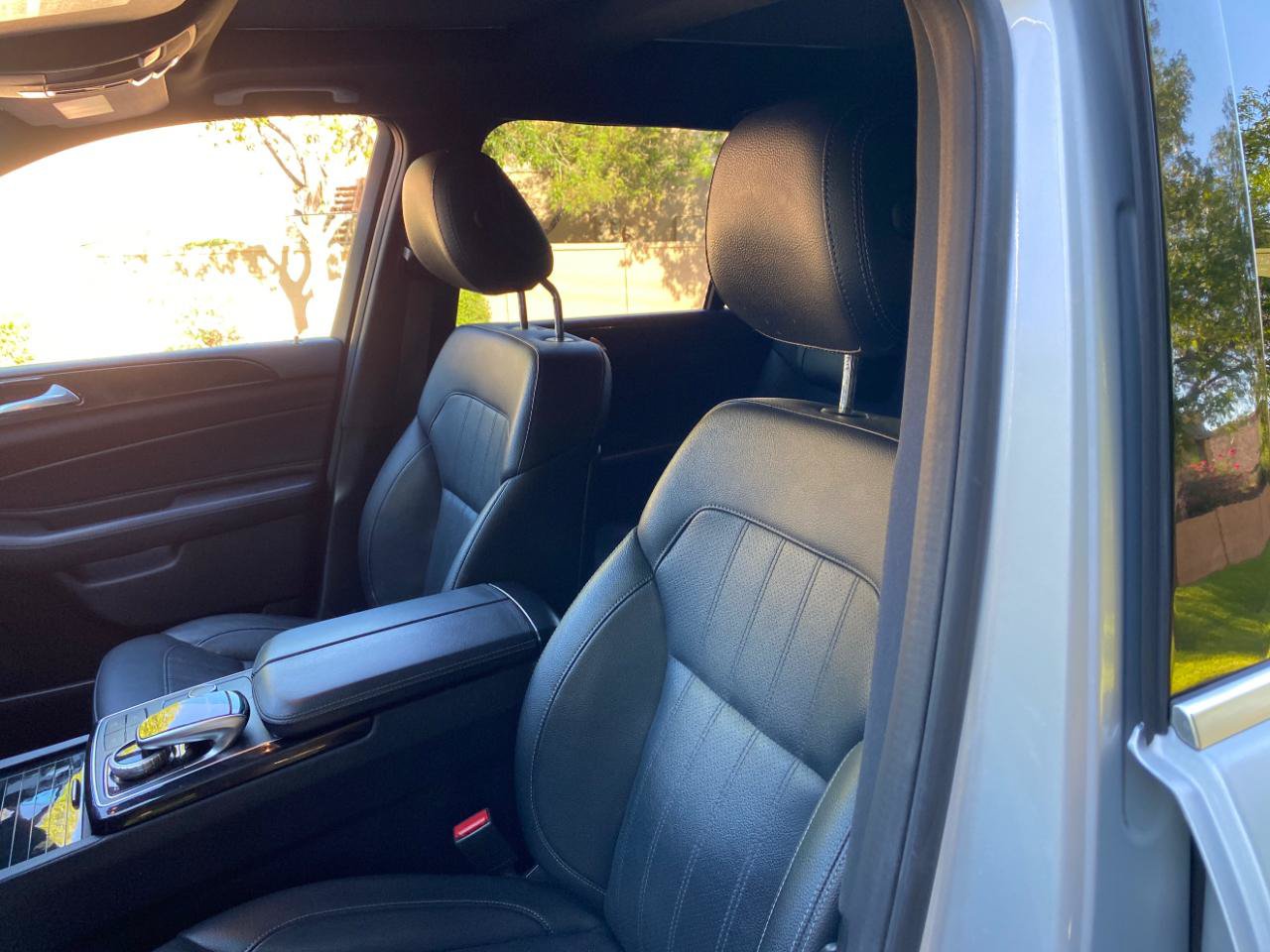 Used 2019 Mercedes-Benz GLS 450 4MATIC image 26