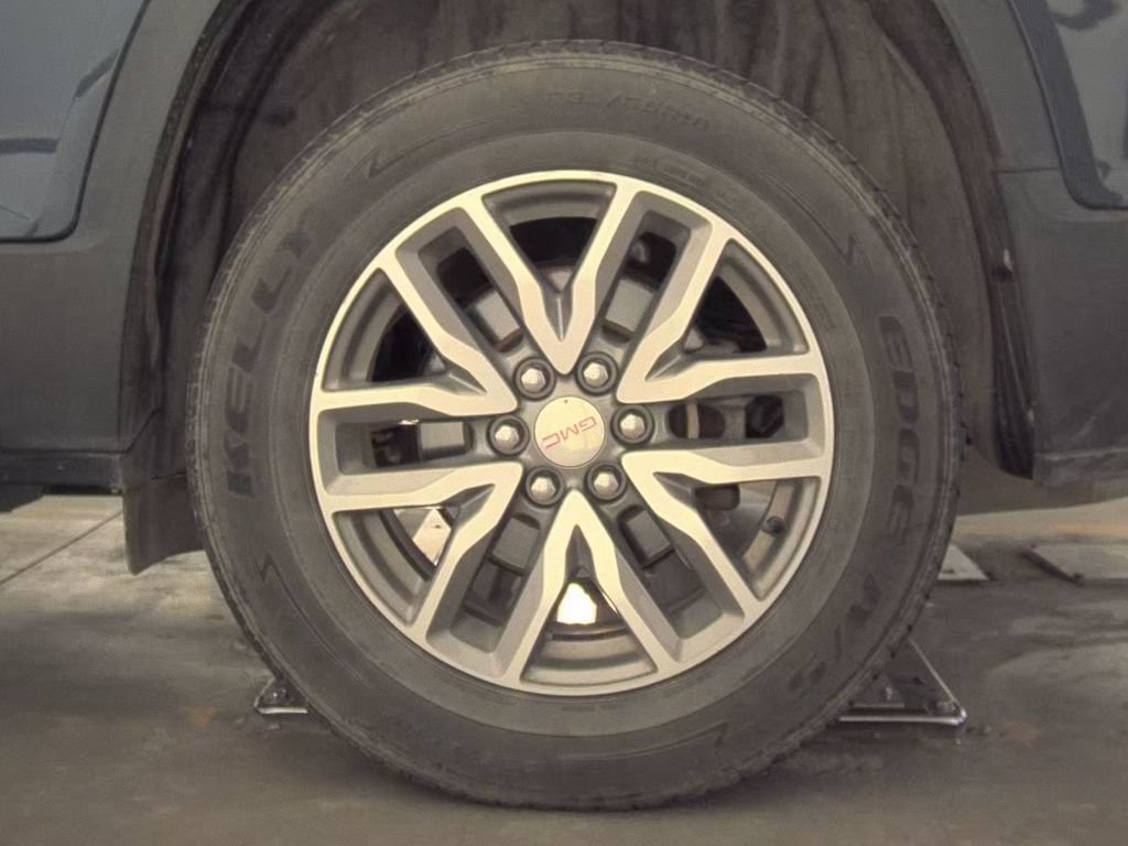 Used 2019 GMC Acadia SLE w/ Driver Alert Package I AWD/4WD image 7