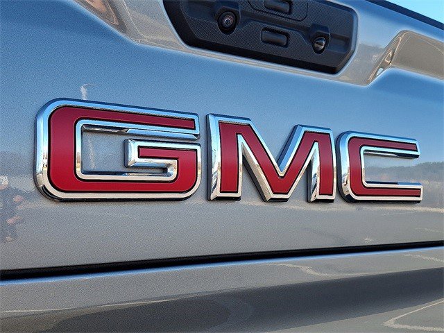 Certified 2025 GMC Sierra 1500 SLT image 30