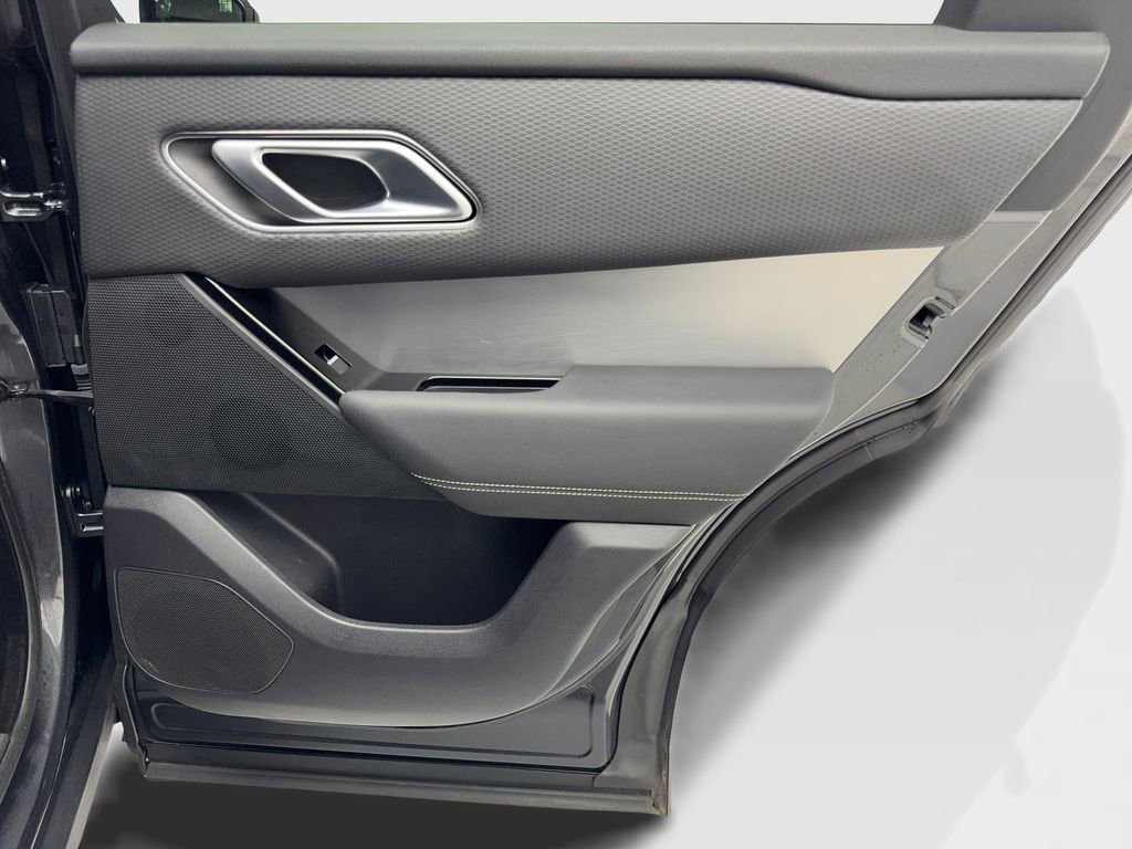Used 2022 Land Rover Range Rover Velar R-Dynamic S image 42