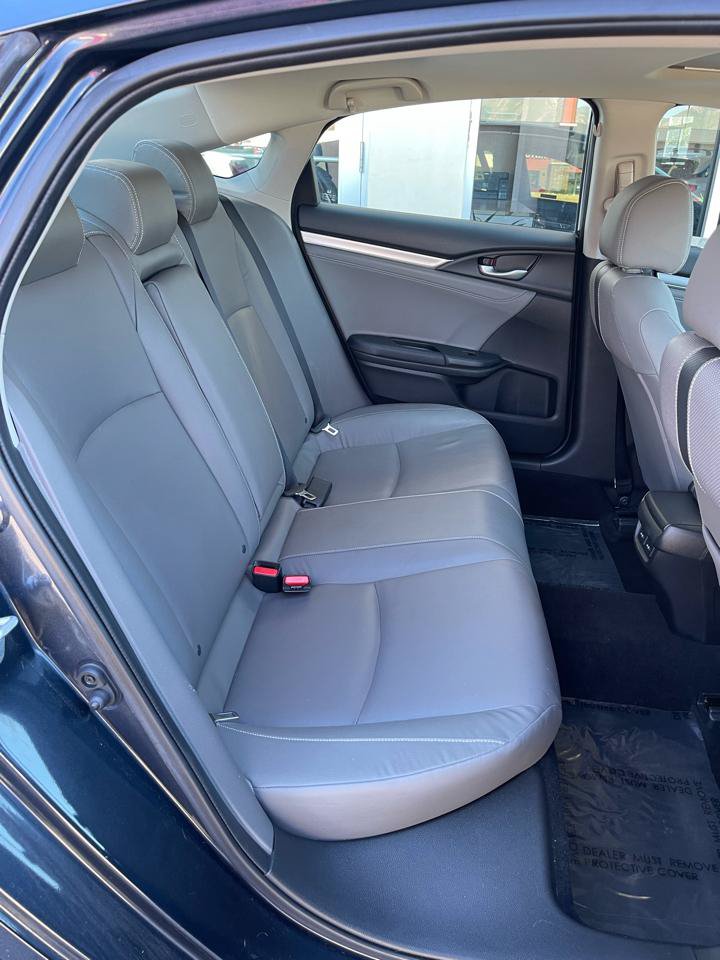 Used 2018 Honda Civic Touring image 17