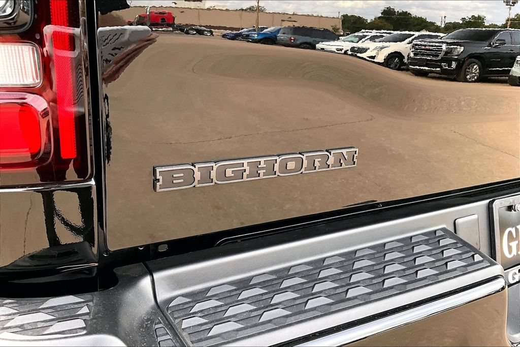Used 2024 RAM 2500 Big Horn w/ Night Edition AWD/4WD image 38