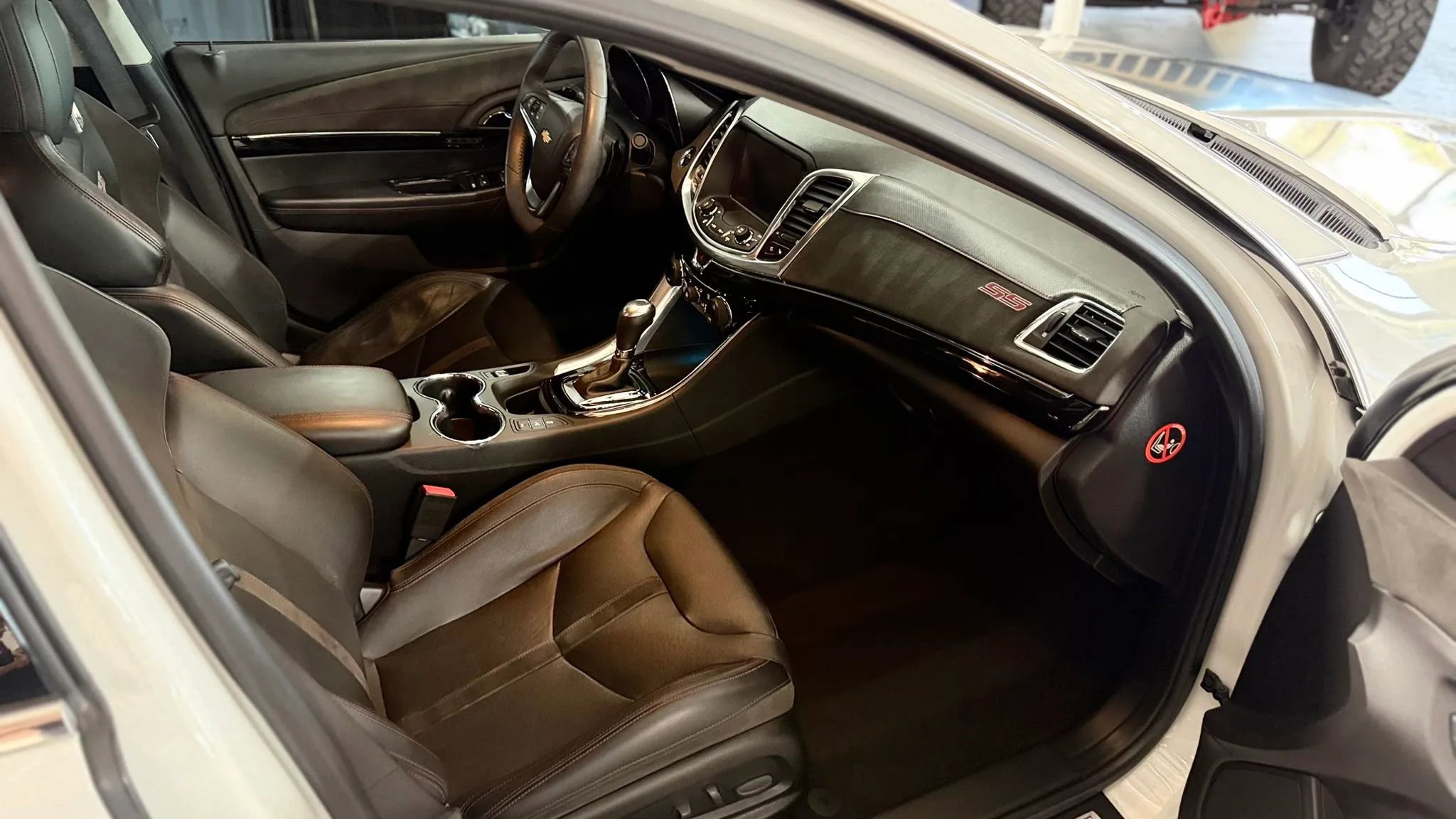Used 2014 Chevrolet SS RWD image 21