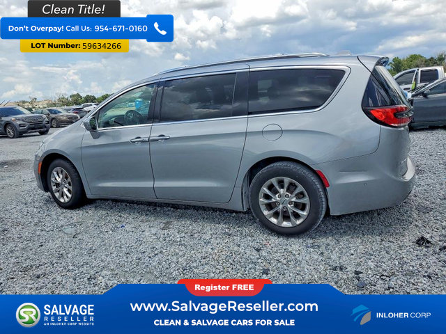 Used 2021 Chrysler Pacifica Touring-L w/ Premium & Safety Sphere Group FWD image 3