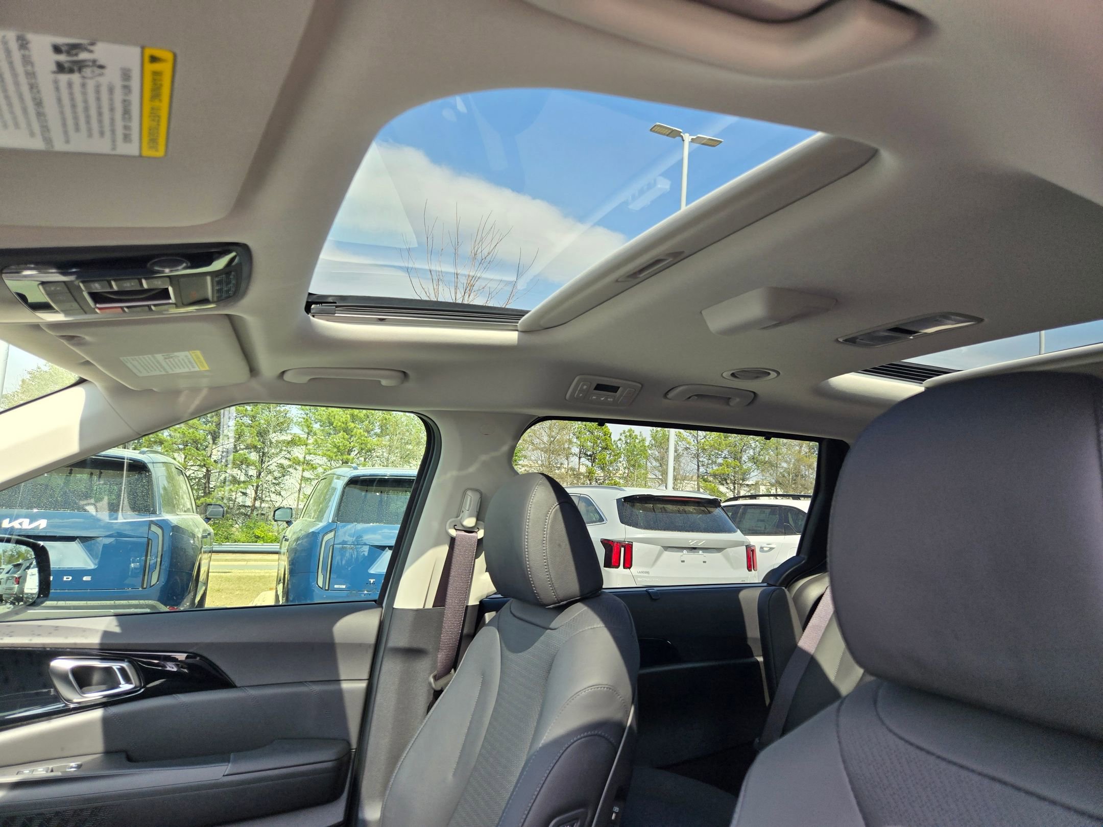 New 2026 Kia Carnival SX Prestige FWD image 24