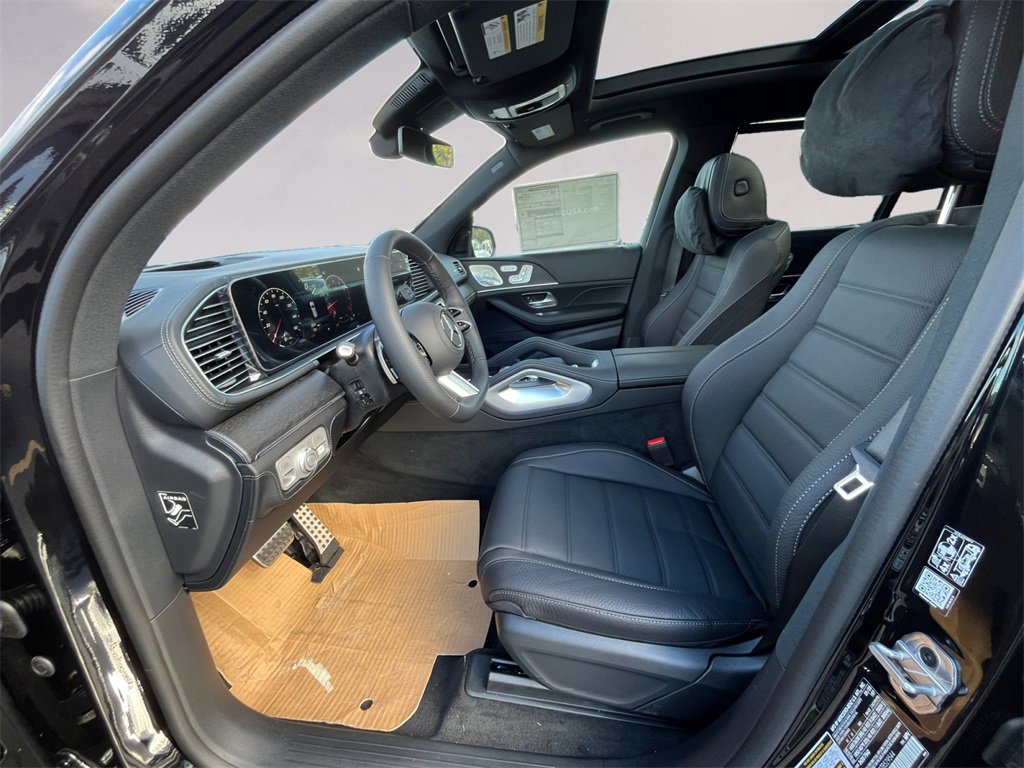 New 2026 Mercedes-Benz GLS 580 4MATIC image 6
