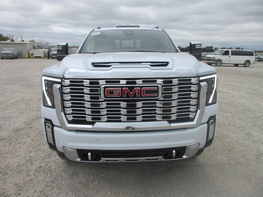New 2026 GMC Sierra 2500 Denali w/ Denali Reserve Package image 12