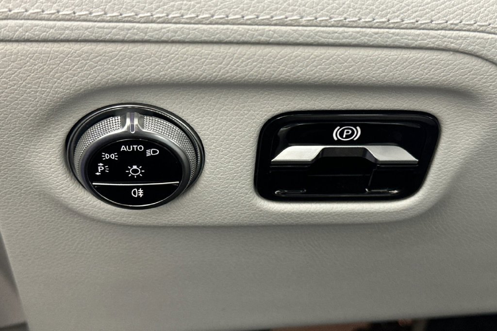 Certified 2024 Mercedes-Benz EQS 450+ Sedan image 34