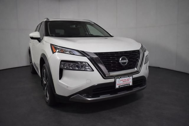 Certified 2023 Nissan Rogue SL w/ SL Premium Package AWD/4WD image 3