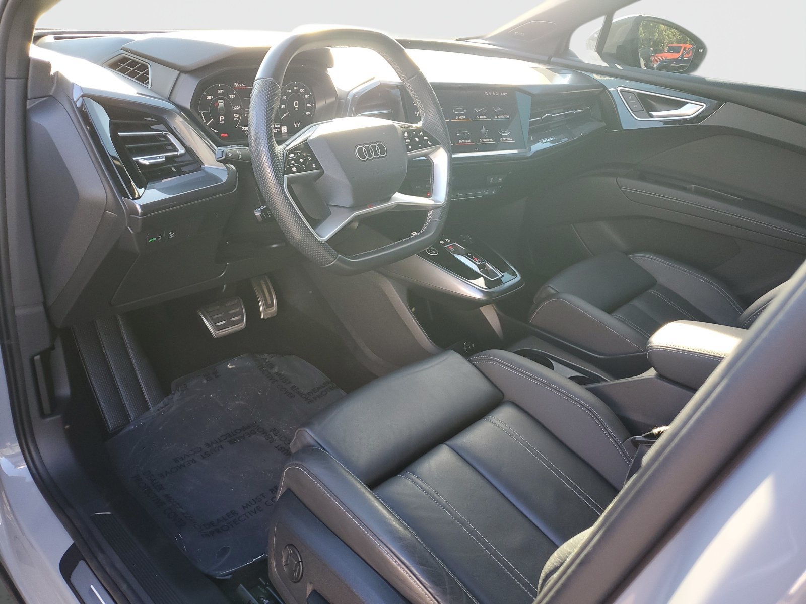Used 2024 Audi Q4 e-tron Prestige w/ Black Optic Plus Package AWD/4WD image 19