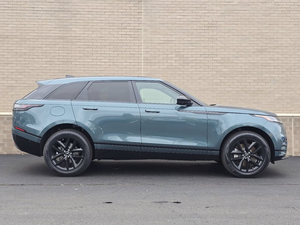 New 2026 Land Rover Range Rover Velar Dynamic SE AWD/4WD image 36
