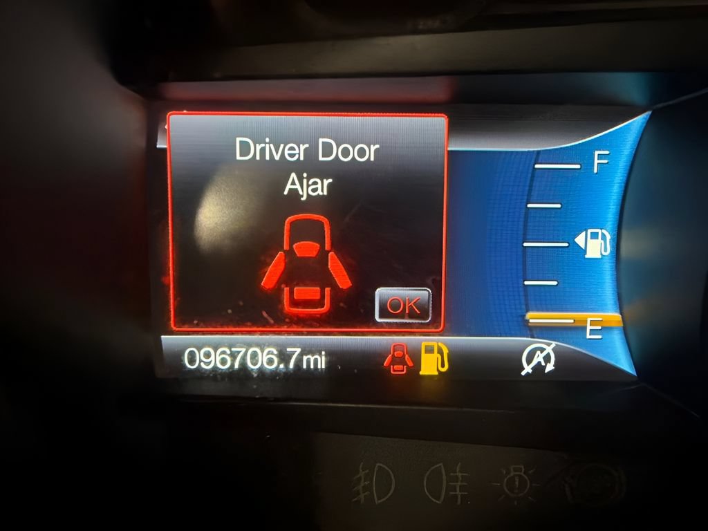 Used 2022 Ford Edge SEL w/ Convenience Package AWD/4WD image 16
