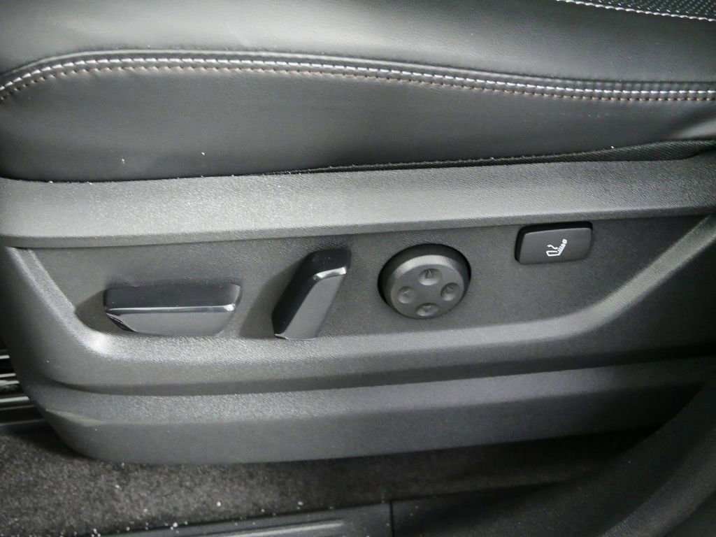 New 2025 Nissan Armada Platinum Reserve image 22