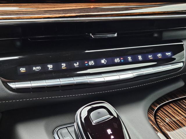 Certified 2024 Cadillac Escalade Premium Luxury image 20