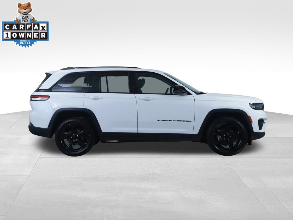 Used 2023 Jeep Grand Cherokee Altitude image 13