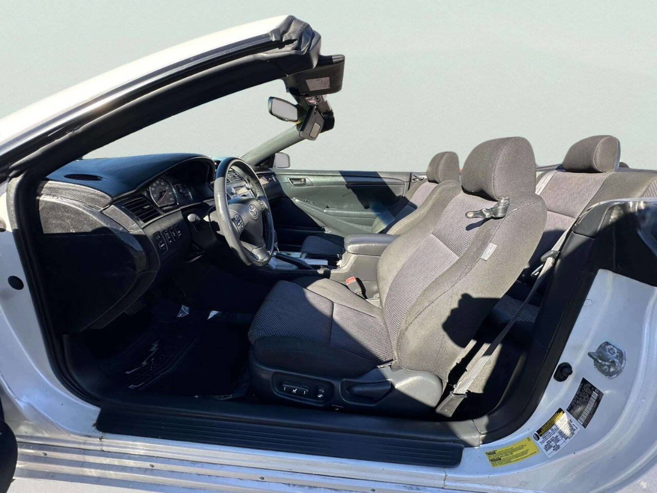 Used 2006 Toyota Solara SE image 18